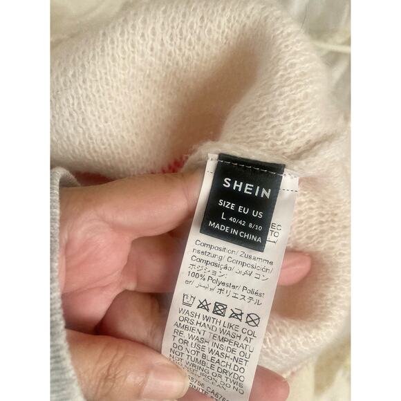 Shein Women's Sweater Size L Red Reindeer Cream Cropped - Picture 5 of 6